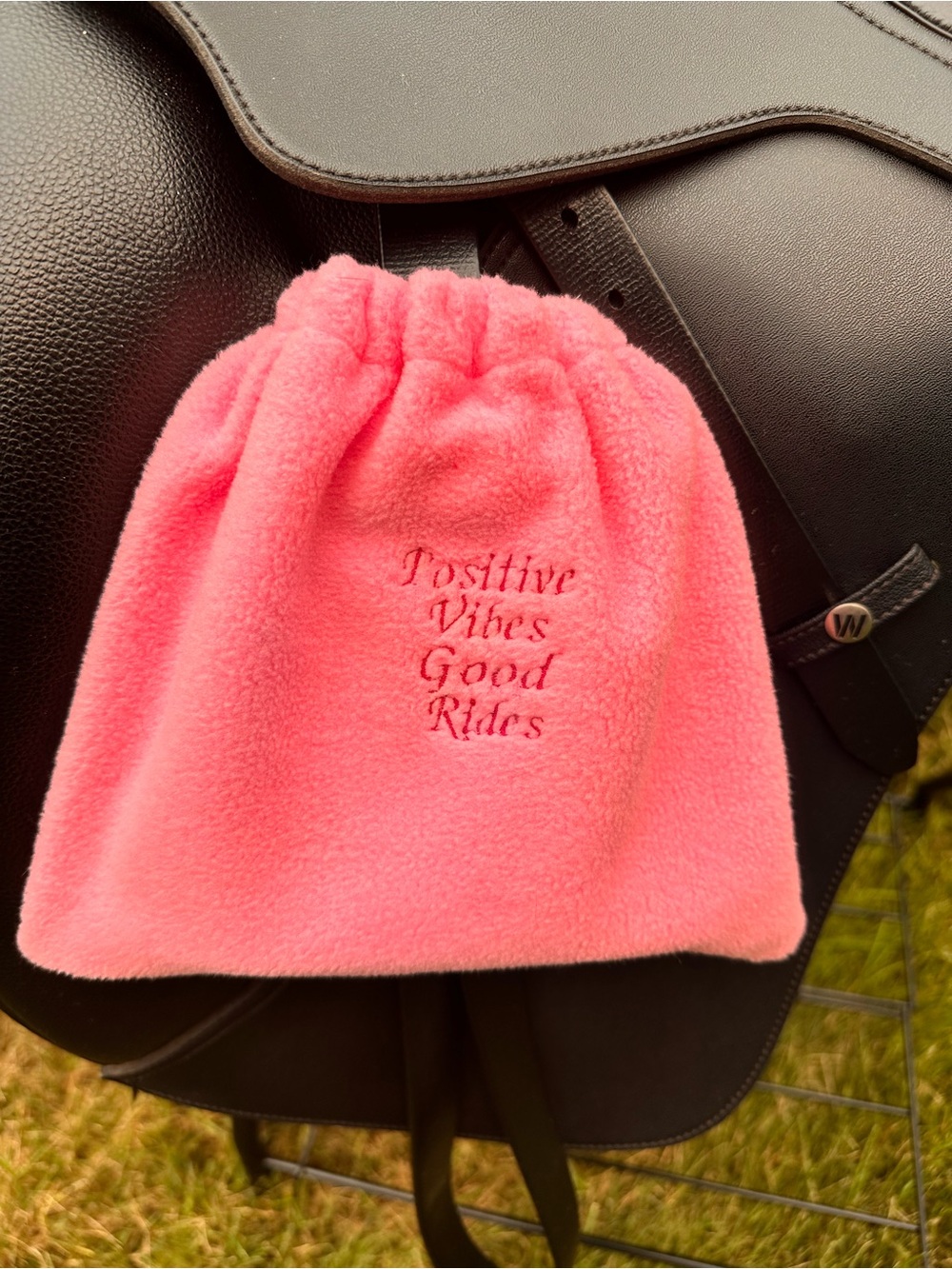 Positive Vibes Stirrup Covers Pink